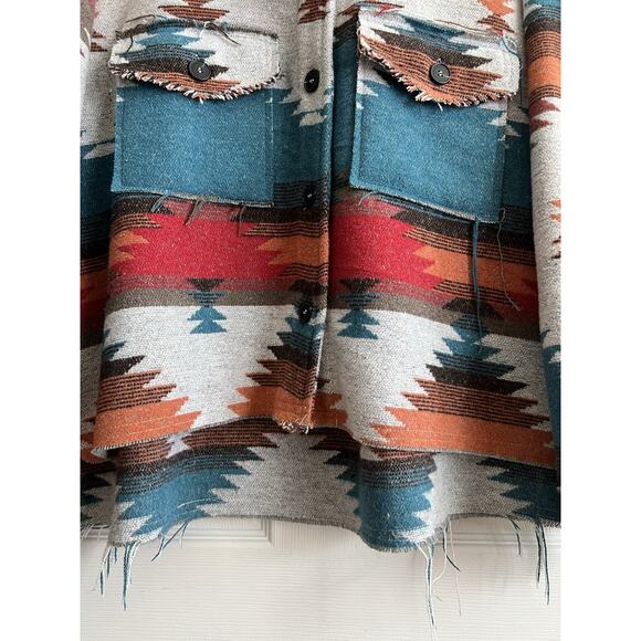 LA MIEL Women’s Aztec Southwestern Blanket Frayed Button Shacket Jacket Sz M - Picture 4 of 13